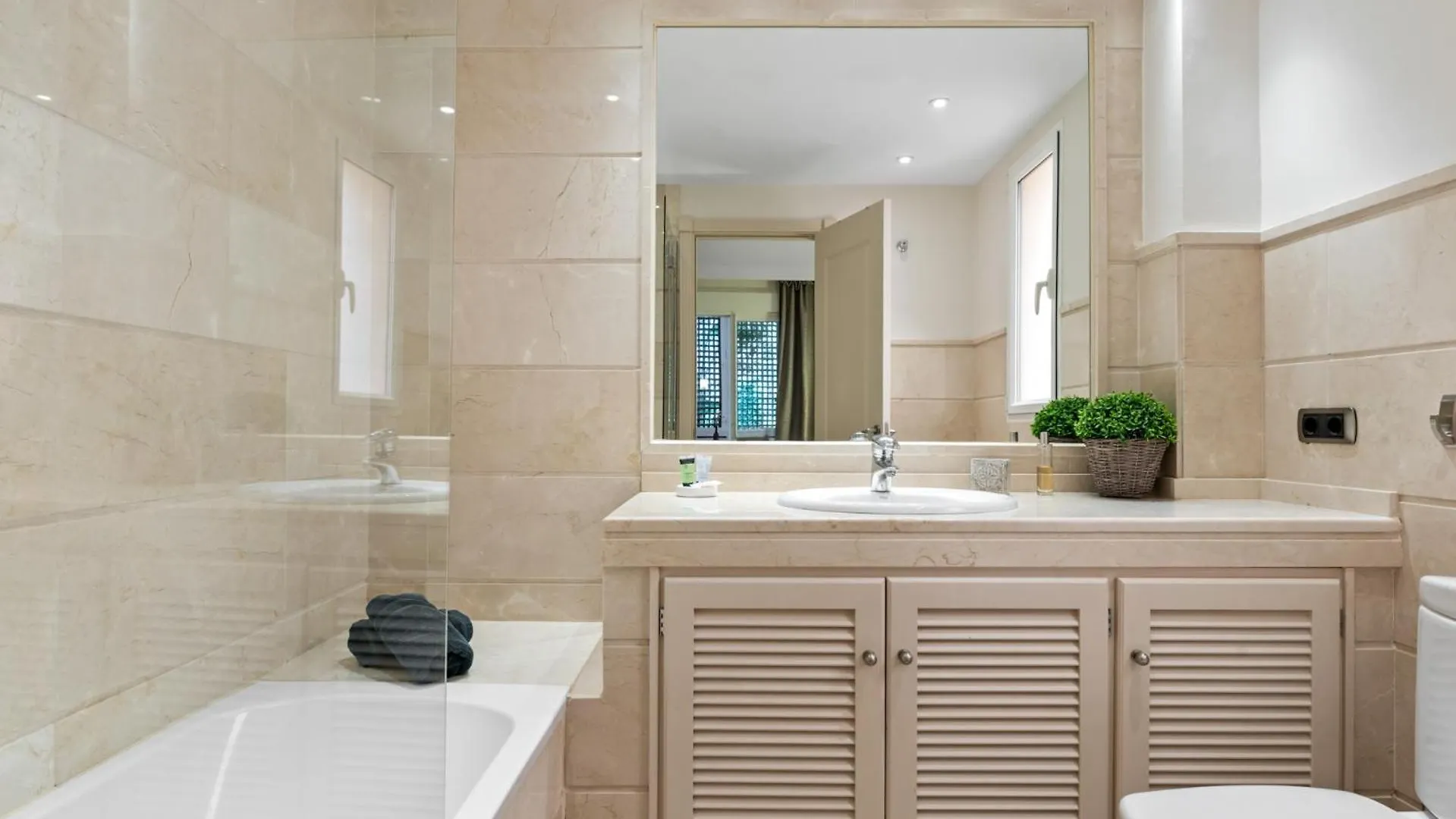 Albatross Hills Apartment Marbella 0*,  Spanyolország